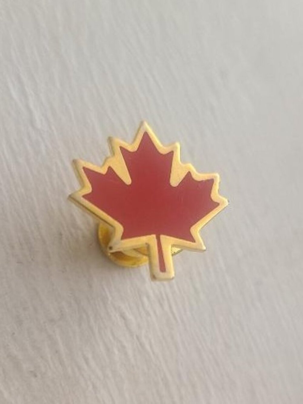 Canadian Maple Leaf Vintage Canada Lapel Pin Tie Tack Brooch - Gold And Red Pin
